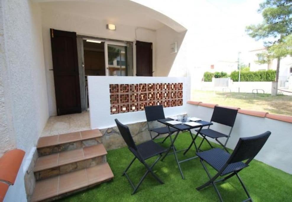 Situe A 100 M De La Empuriabrava